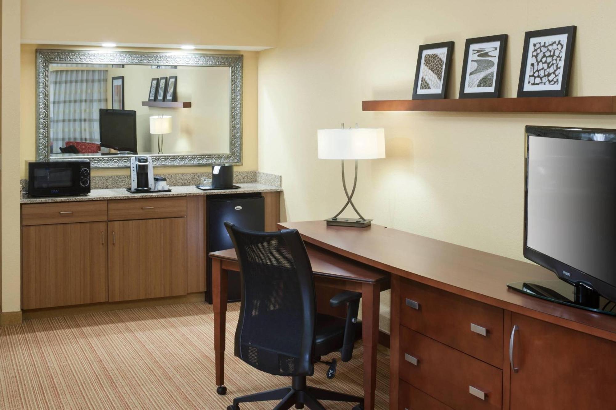 Courtyard By Marriott Jackson Ridgeland Hotel Exterior photo