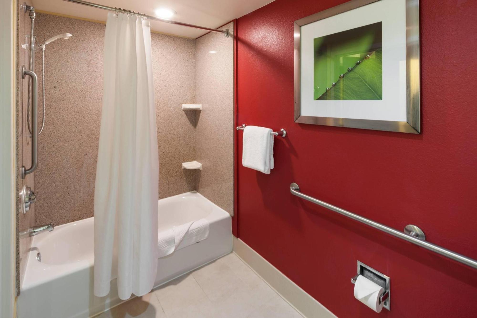 Courtyard By Marriott Jackson Ridgeland Hotel Exterior photo