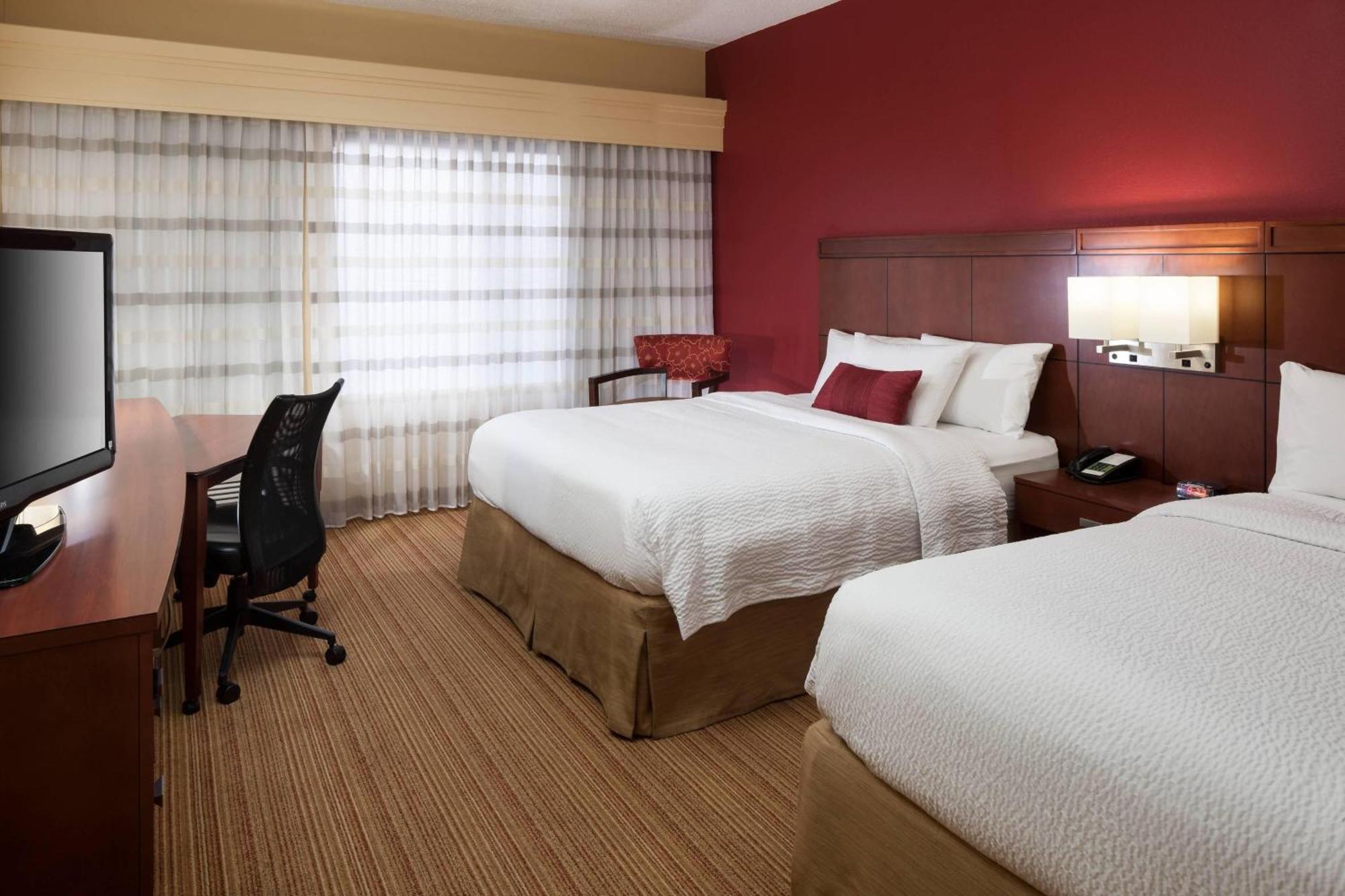 Courtyard By Marriott Jackson Ridgeland Hotel Exterior photo
