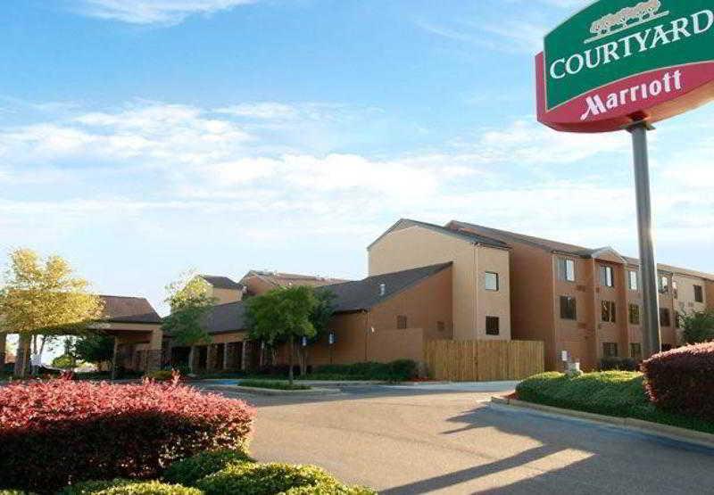 Courtyard By Marriott Jackson Ridgeland Hotel Exterior photo