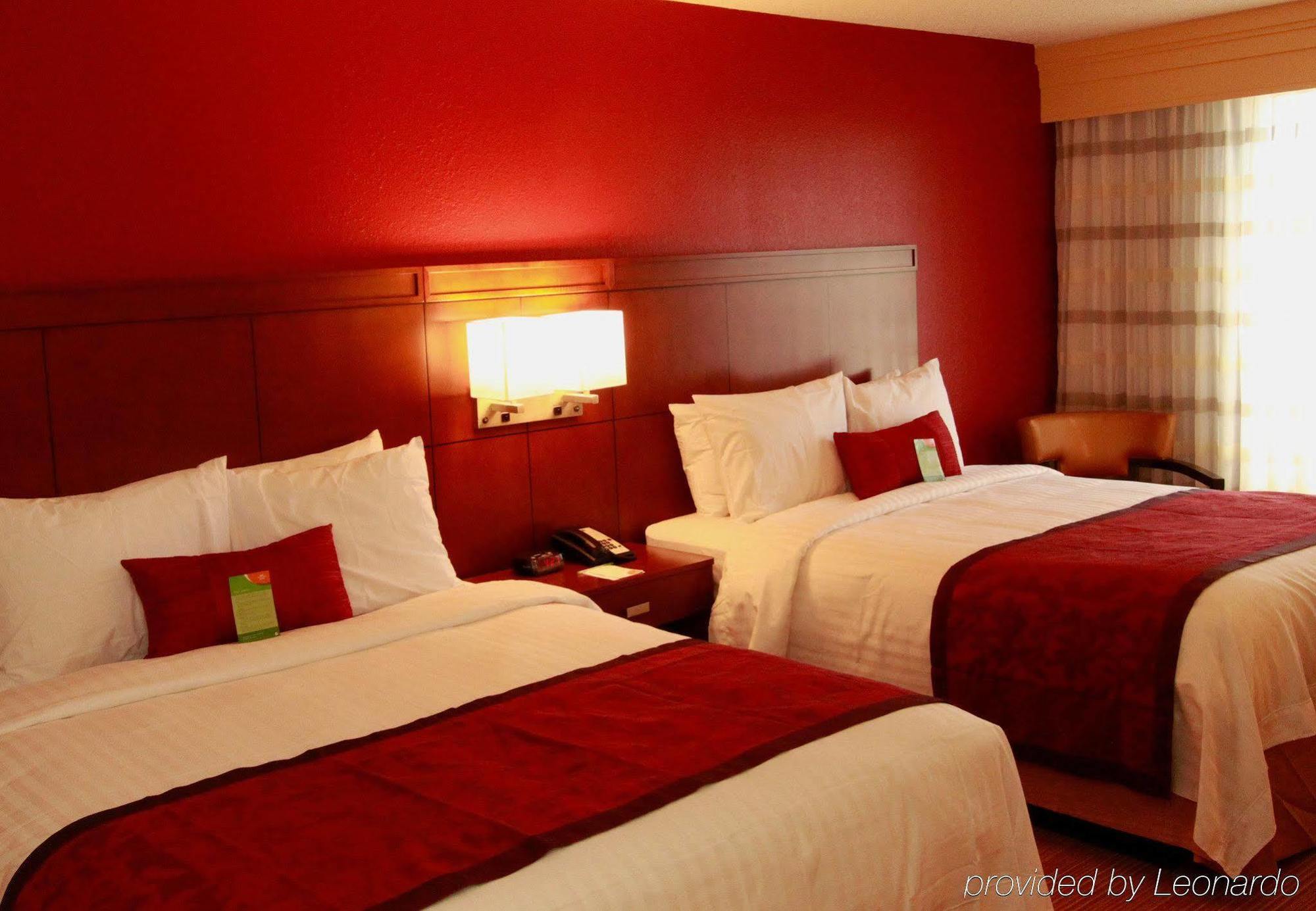 Courtyard By Marriott Jackson Ridgeland Hotel Room photo