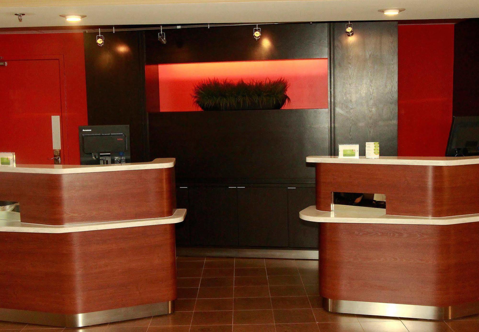 Courtyard By Marriott Jackson Ridgeland Hotel Interior photo
