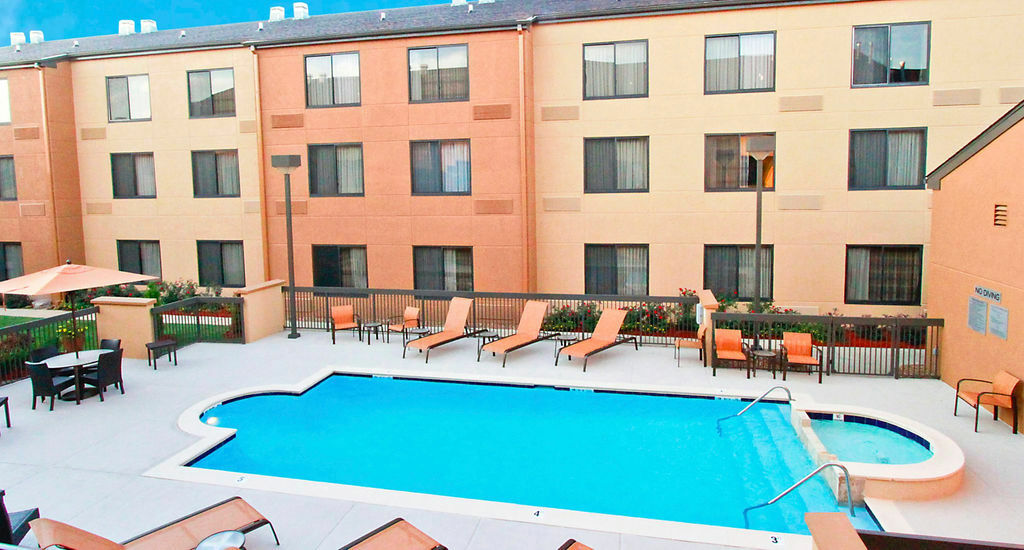 Courtyard By Marriott Jackson Ridgeland Hotel Exterior photo